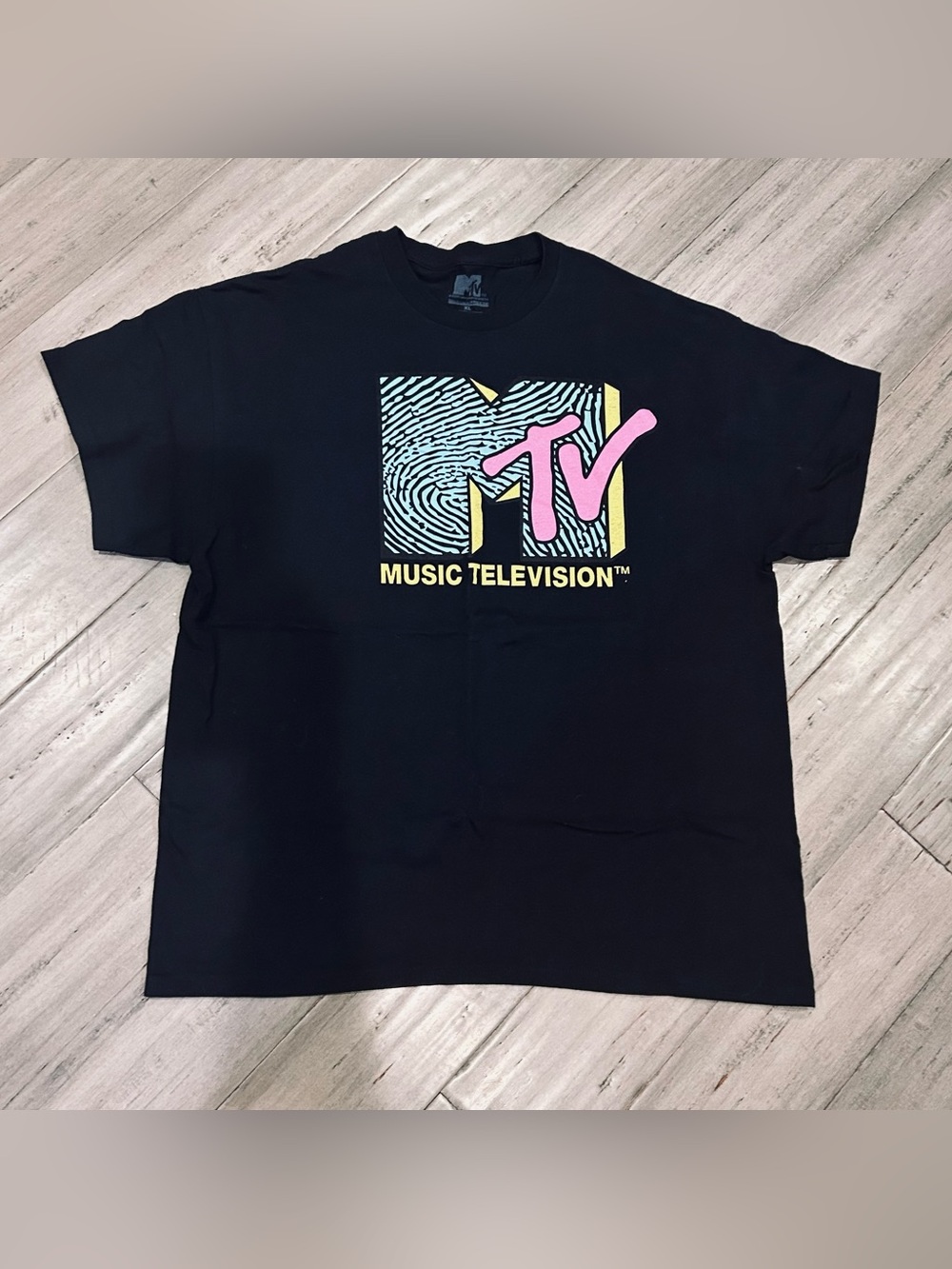 MTV Black 90’s Tee
